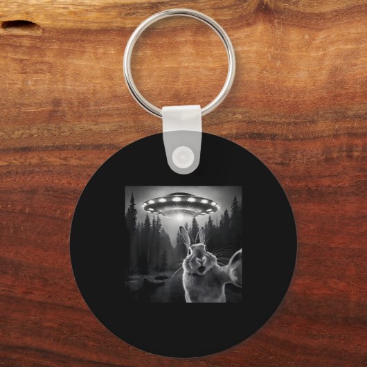 Rabbit Selfie With Ufo - Funny Bunny Graphic Alien Sleutelhanger (Voorkant)