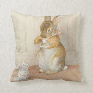 Rabbit Tea Party - Beatrix Potter Kussen