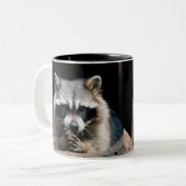Raccoon 004 tweekleurige koffiemok (Voorkant links)