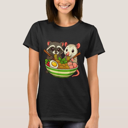 Raccoon And Ossum Eating Ramen Noodles  T-shirt (Voorkant)