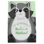 Raccoon Baby shower Green Medium Cadeauzakje (Achterkant)