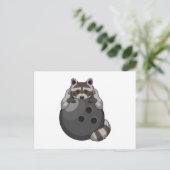 Raccoon bij Bowling met Bowling ball Briefkaart (Staand voorkant)
