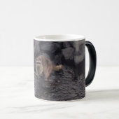 Raccoon Coffee Magische Mok (Voorkant rechts)