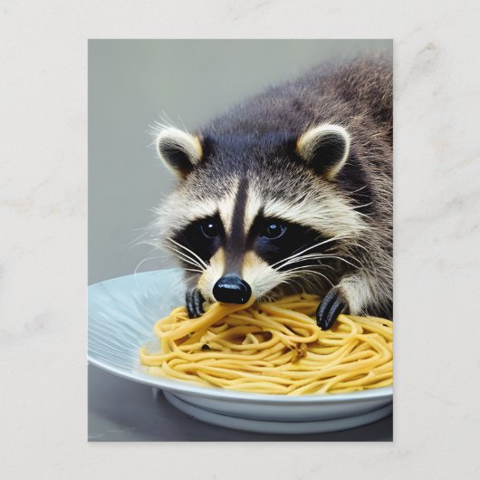 Raccoon Eating Spaghetti Briefkaart (Voorkant)
