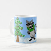 Raccoon kerstscene koffiemok (Voorkant links)