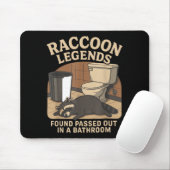Raccoon Legends Found Ped Out In A Bathroom Trashe Muismat (Met muis)