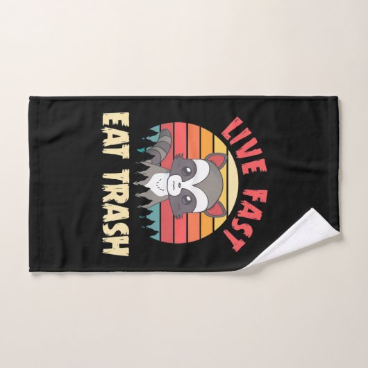 Raccoon Lover Live Fast Eat Trash Handdoek (Handdoek)