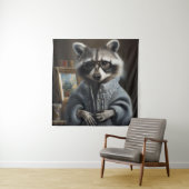 Raccoon met een tricot coating en een bril grappig wandkleed (In situ)