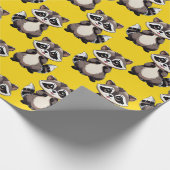 Raccoon Pattern Design Yellow  Cadeaupapier (Hoek)