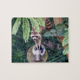 Raccoon Raiding the Bird Feeder Legpuzzel