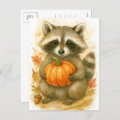 Raccoon with Pumpkin Thanksgiving Postcard Feestdagenkaart (Voorkant / Achterkant)
