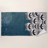 Raccoons Beach Towel Strandlaken (Voorkant)