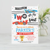  Race Auto Twee Snel 2de Verjaardagsfeest Uitnodig Kaart (Staand voorkant)
