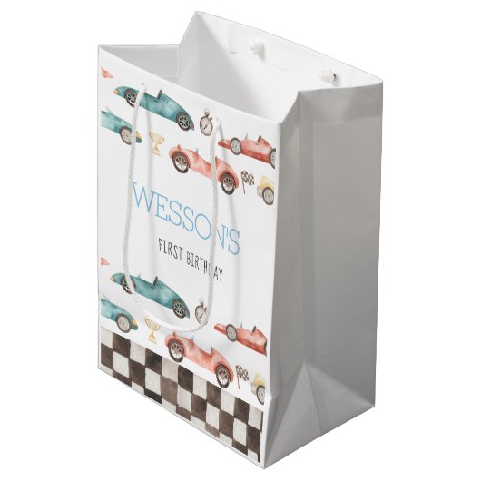 Race Car Birthday party guntzakken Medium Cadeauzakje (Voorkant Gekanteld)