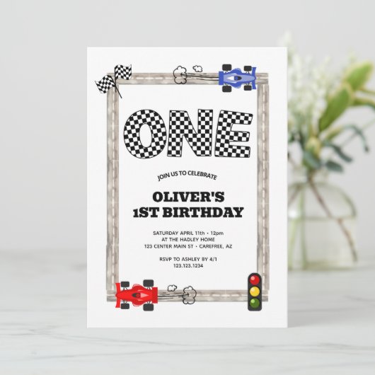 Race Car Checker Flag Boy's 1e verjaardag Kaart (Staand voorkant)