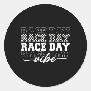 Race Day Vibes geruit Coquette Bow Car Racing M Ronde Sticker