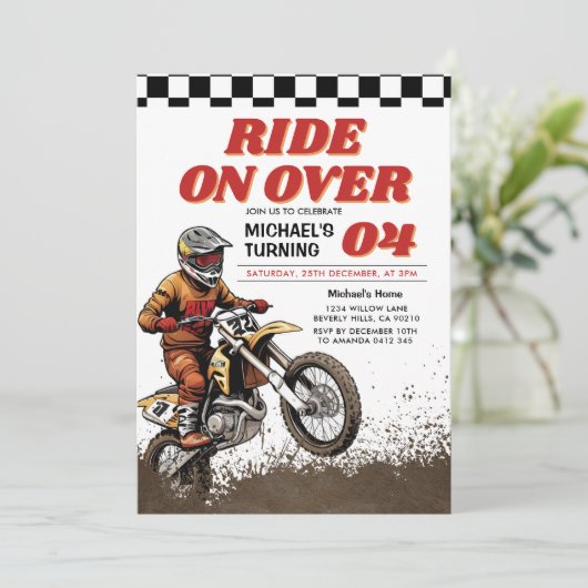 Race op over Kind Dirt Motorcross verjaardagsfeest Kaart (Staand voorkant)