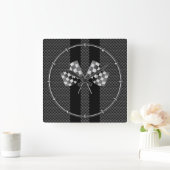 Raceflakken op zwarte strippes vierkante klok (Huis)