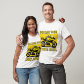Racende motorfiets en berijder t-shirt (Unisex)