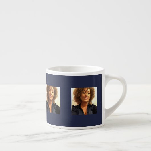 Rachel Dolezal Mok Navy Tile Design (Rechts)