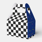 Racistisch Kind: Birthday Race Car Theme Bedankdoosjes (Achterkant)