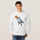 Racoon als Basketball-speler met Basketball T-shirt (Voorkant volledig)