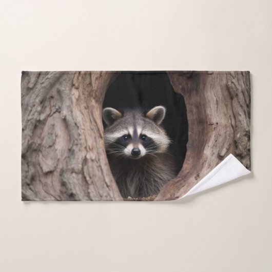 Racoon in boomgrot bad handdoek (Handdoek)