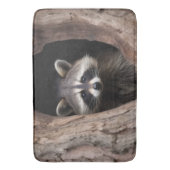 Racoon in boomgrot badmat (Voorkant Verticaal)