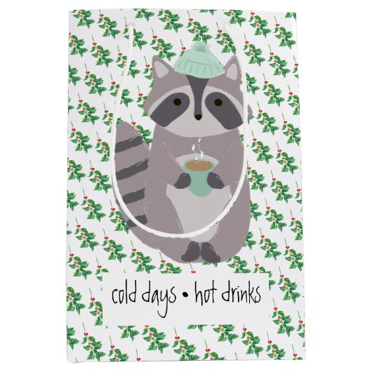 Racoon With A Hot Drink Medium Cadeauzakje (Voorkant)