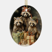Racoons en kerstcadeautjes keramisch ornament (Rechts)
