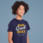 Rad Afstudeerder | Masculine-Afstuderen 2023 T-shirt<br><div class="desc">Masculine afstuderen t-shirt met de tekst "RAD Afstudeerder 20XX",  de middelbare school/hogeschool en de afgestudeerde naam.</div>