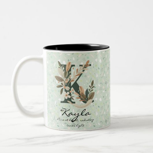 Radiant Boho Chic Floral Monogram Mok voor Kayla (Links)
