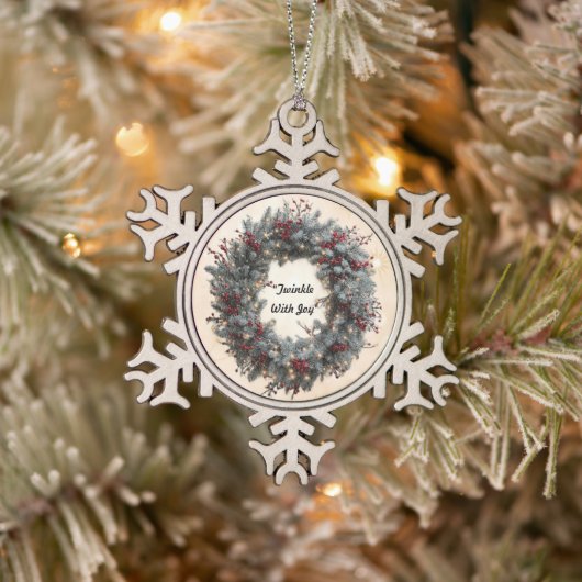 "Radiant Christmas Ring" Tin Sneeuwvlok Ornament (Boom)
