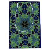 Radiant Fractal Symphony Medium Cadeauzakje (Voorkant)