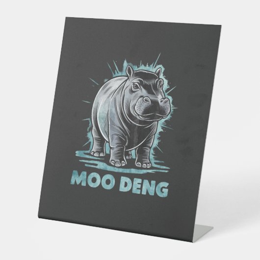 Radiant Hippo Moo Deng Reclamebord Met Voetstuk (Voorkant)