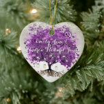 Radiant Paars-Romantic Heart Leaf Wedding Keramisch Ornament<br><div class="desc">Onder de sterren Sparkelende Garland en sterren met Rustic Romantic Mason Jars en Fireflies op een Silvery Background Mason Jar Radiant Paars Paars Heart Leaf Firefly Tree Wedding Collectie - zie meer Whimsical Tree Invitting-</div>