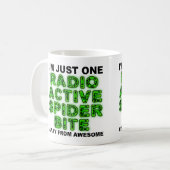 Radioactieve Spinnenbeet Grappige Mok of Reisbeker (Voorkant links)