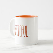 RAE DUNN Geïnspireerd Grateful Coffee Mok (Voorkant links)