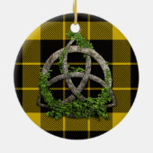 Raeburn Tartan And Celtic Trinity Knot Keramisch Ornament (Achterkant)