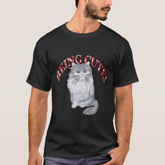 RAGAMUFFIN CAT BEING CUTE T-SHIRT (Voorkant)