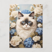 Ragdoll kat met blauwe hortensia bloemen briefkaart (Voorkant)