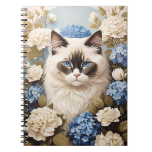 Ragdoll kat met blauwe hortensia bloemen notitieboek