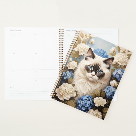 Ragdoll kat met blauwe hortensia bloemen planner (Display)