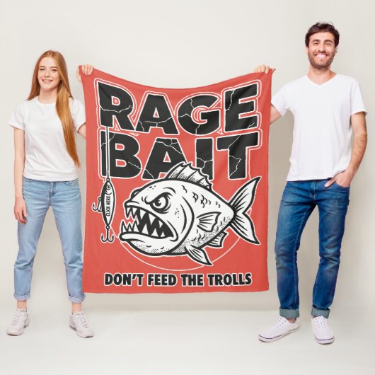 Rage Bait, Don’t Feed The Trolls Fleece Deken (In situ)