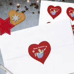 Raggedy Ann Angel Christmas Hart Sticker<br><div class="desc">Rode hartvormige sticker met een schattige priemengel die een ster met sneeuwvlokaccenten bungelt.  tekstonderschrift. Creëer met clipart door Alice Smith gekocht op digiwebstudio.com</div>