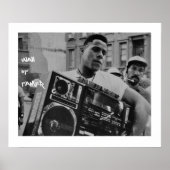 Raheem en zijn radio 4eva poster (Voorkant)