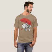 Rain or Shine – Fish with Umbrella Funny T-Shirt (Voorkant volledig)