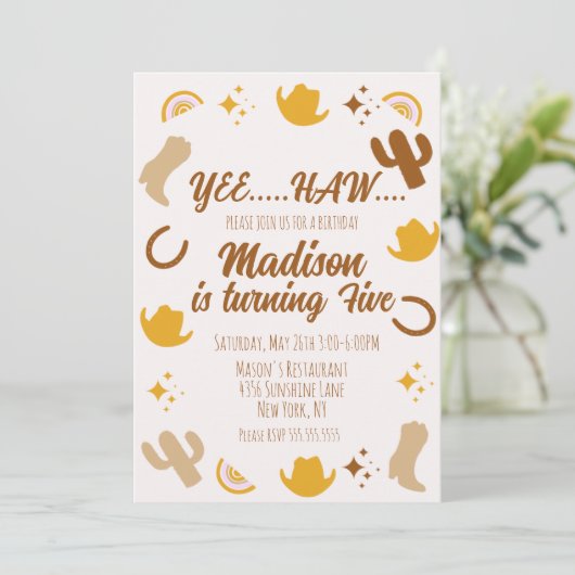 Rainbogen en Rodeos Groovy Birthday Aankondiging (Staand voorkant)