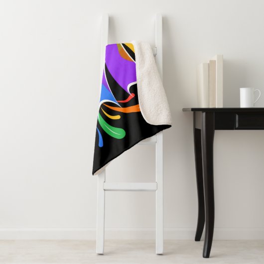 Rainbooboogbrief M Monogram Abstract Sherpa Deken (In situ)