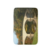 Rainboogbrug in Herfst bij het Grove City College Badmat (Voorkant Verticaal)